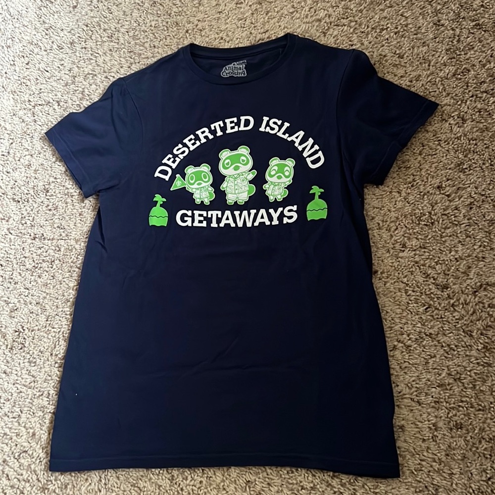 LIKE NEW size S exclusive Animal Crossing “Deserted Island Getaways” graphic tee